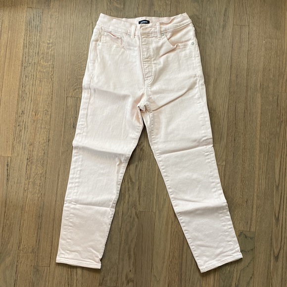 Express Mom Jean - Picture 2 of 5